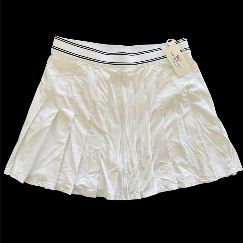 NWT Vineyard Vines Perfomance tennis/golf skirt medium